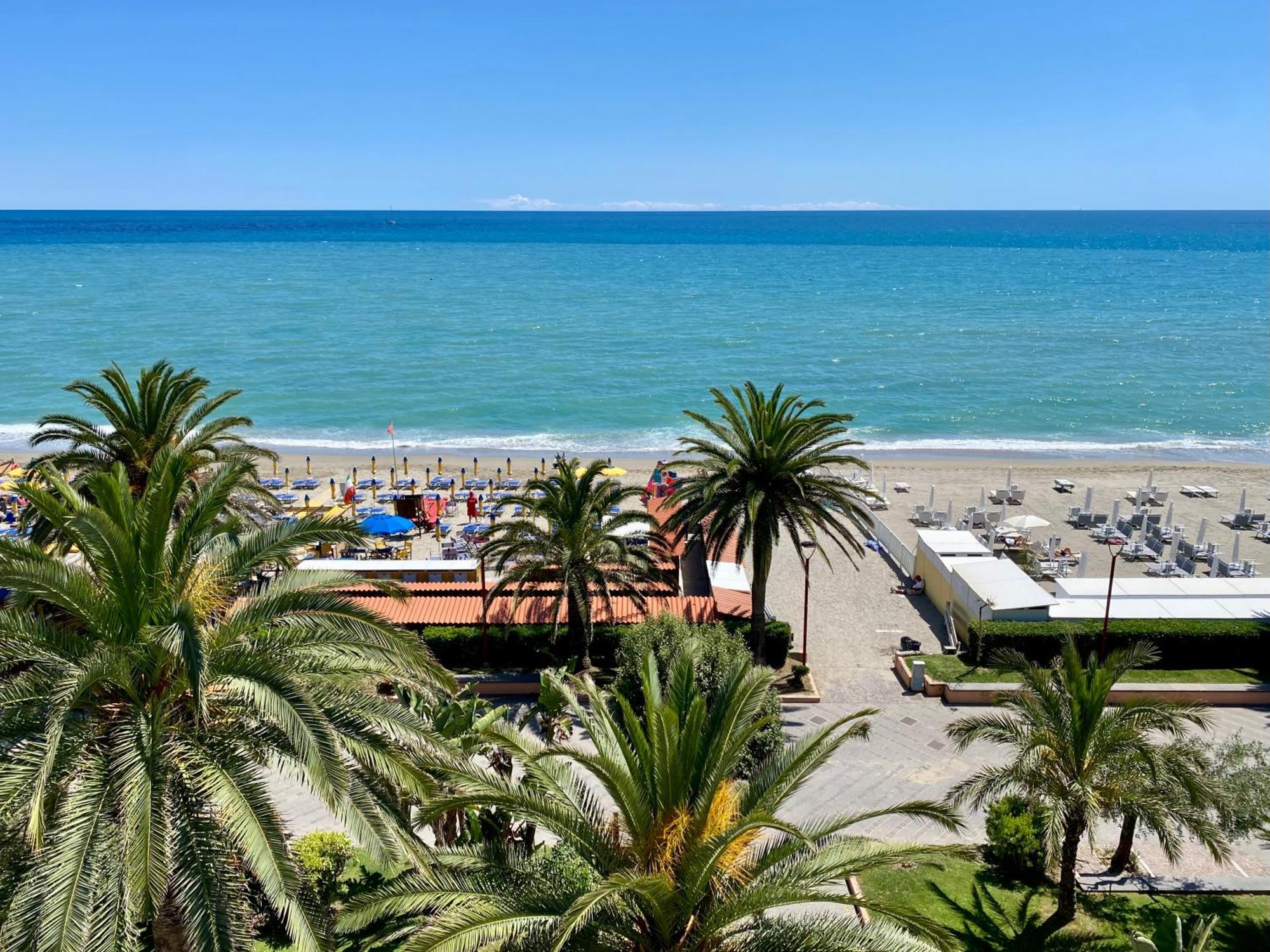 Hotel Gambone Finale Ligure Eksteriør billede