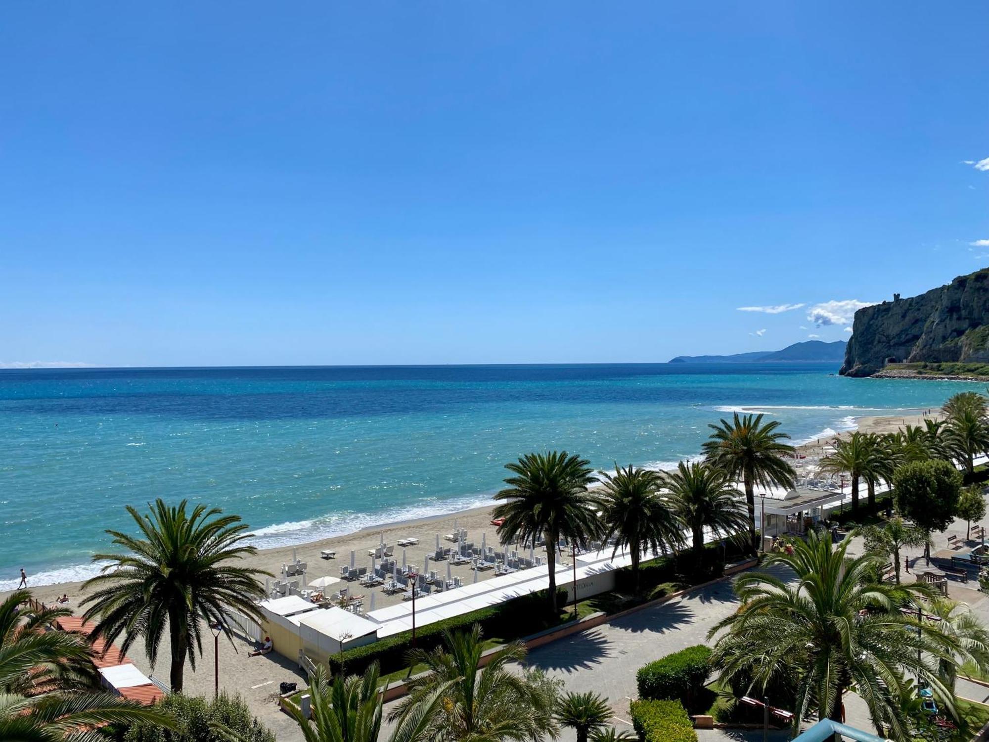 Hotel Gambone Finale Ligure Eksteriør billede