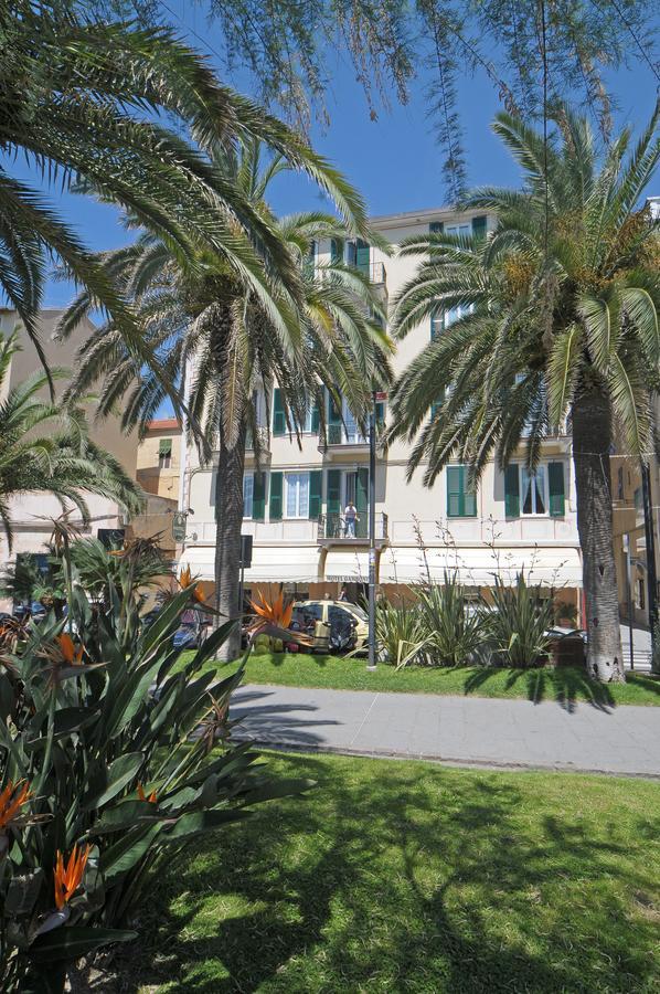 Hotel Gambone Finale Ligure Eksteriør billede